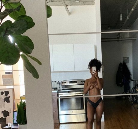 DivyaAdu model perfect picture