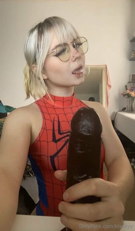 kiwikyy pornstar high quality pics