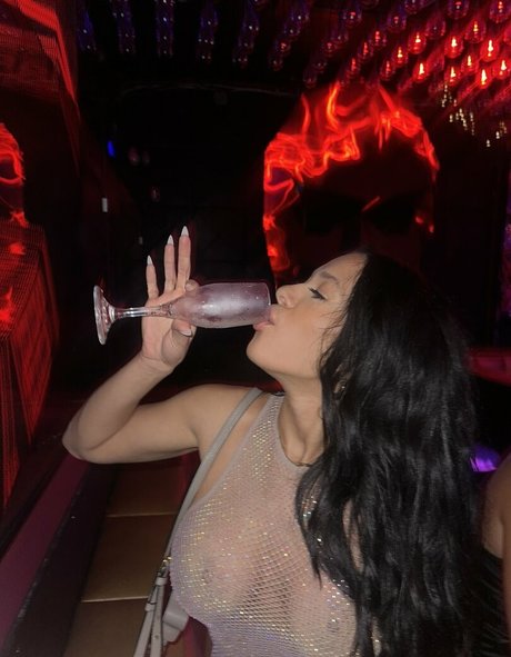 Jordygroesch art star gallery