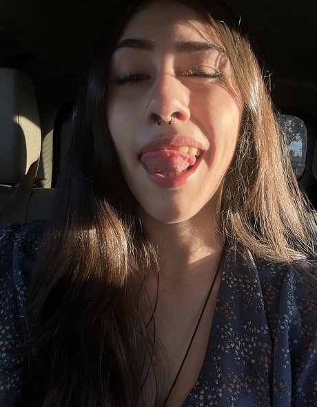 Alldaypariss model beautiful photo