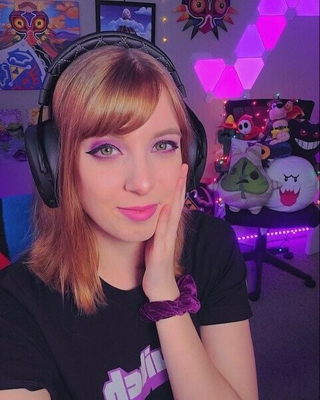 MaryMajora model erotic archive