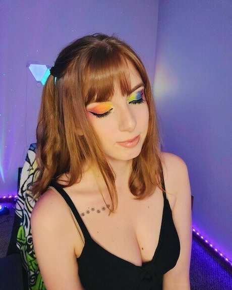 MaryMajora star porn photo