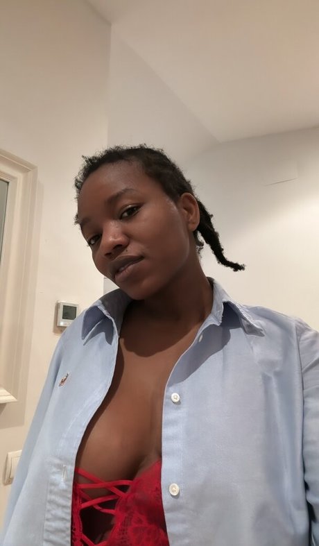 a desuwa__ sex actress photo