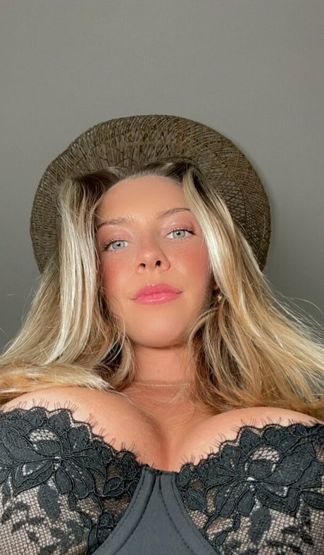 curvy girls onlyfans art naked pics