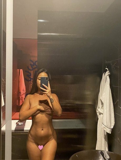 Maya Faye star hd pictures