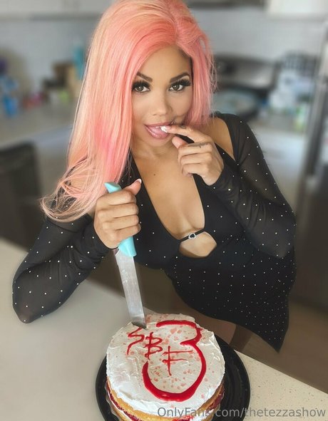 thetezzashow erotic star image