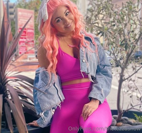 thetezzashow model art img