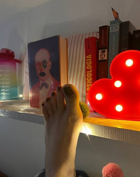 Isa pes hot model photo