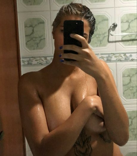 Sad Steh pornstar naked picture