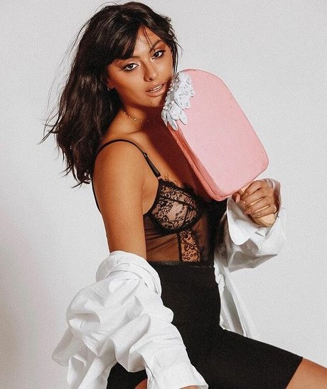 Ofir Korsia hot pornstar img