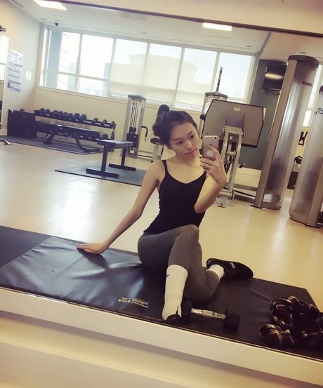 _lisahui_ pornstar hot photos