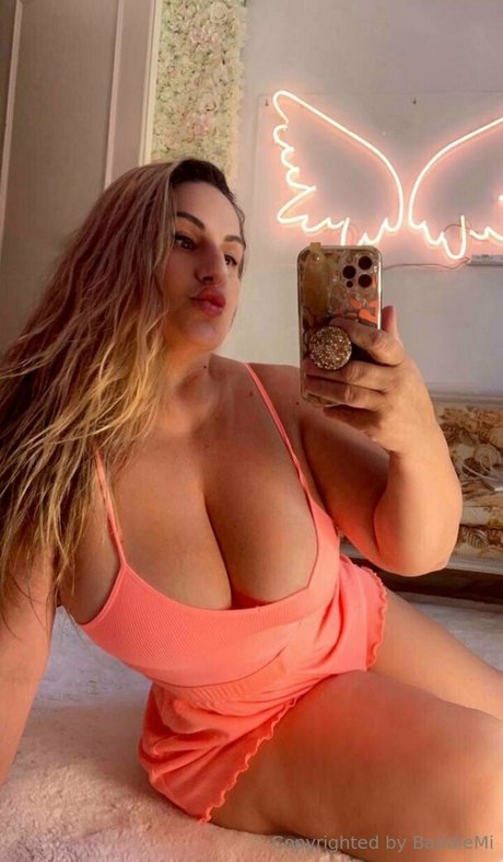 baddiemi star exclusive images