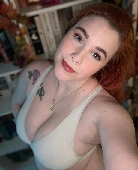 MegMage adult actress galleries