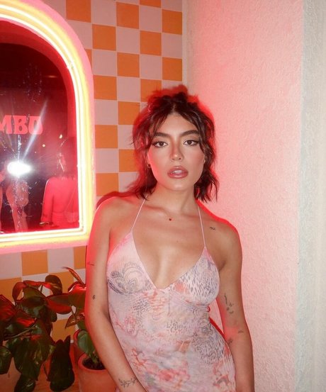 Sabrina Quesada sex model img