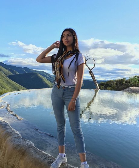 Fatima Guevara top model photo