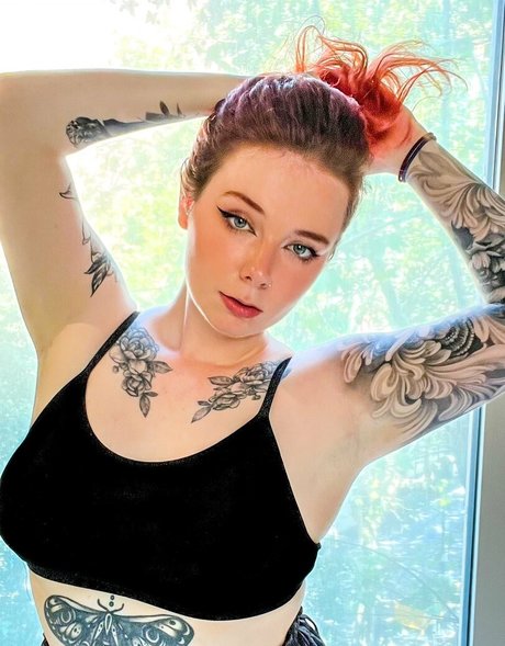 Chouffevon xxx pornstar pics