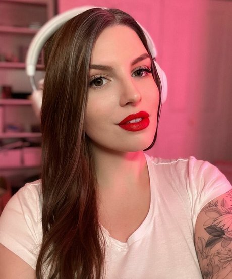 katestark exclusive actress img