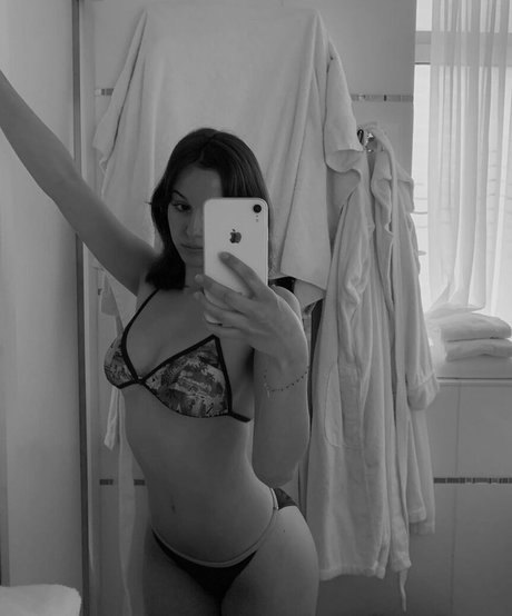 Maelys pretty model picture