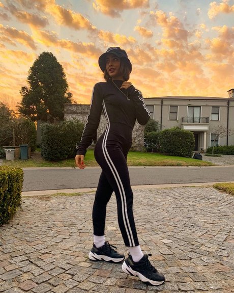 La Chilena exclusive actress gallery