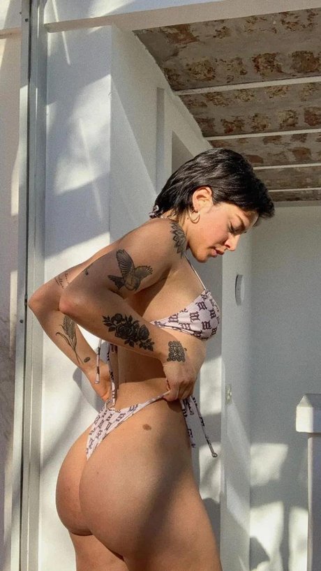 La Chilena sex model pictures