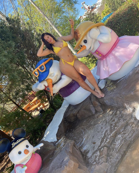 Chelsea Karpel porn model photos