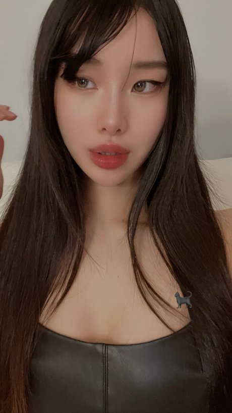 Mari Bambei_ hd actress photos