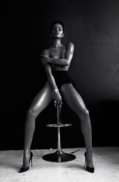 Tanaya Henry sexy actress photos