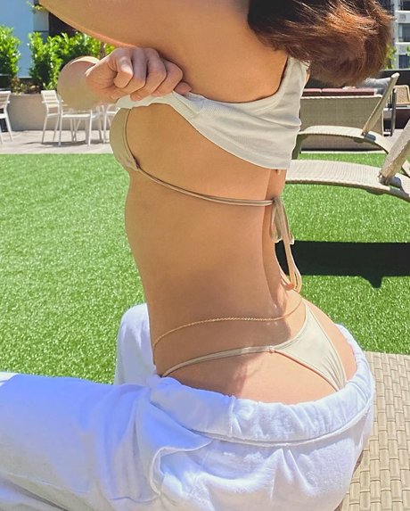 Vikkyboyce naked actress image