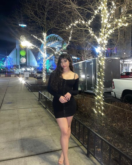 Bella Ramos free star galleries