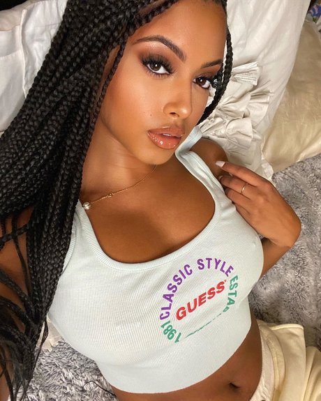 Jonica Keating high quality star images