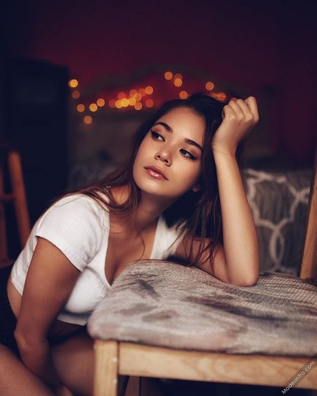 Melodi Flack_ erotic model archive