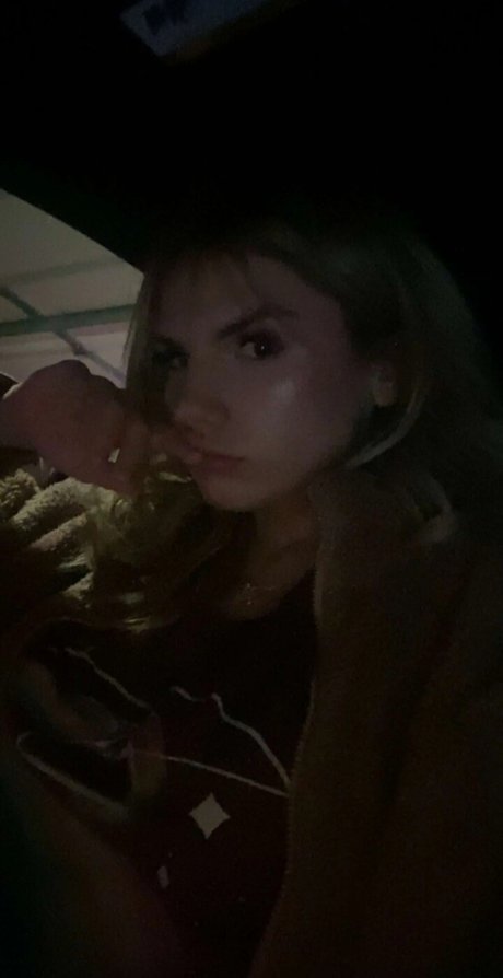 Bailey Rose pornstar top image