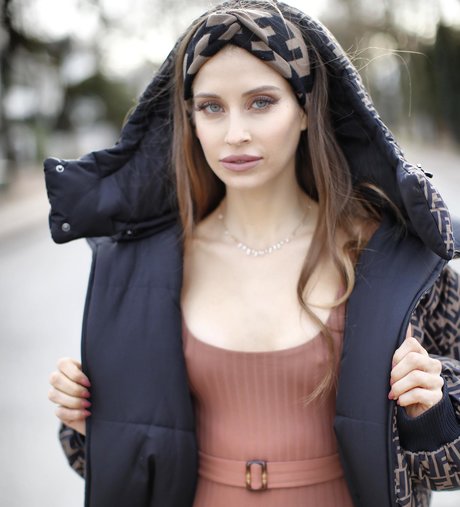 Cathy Hummels model art picture