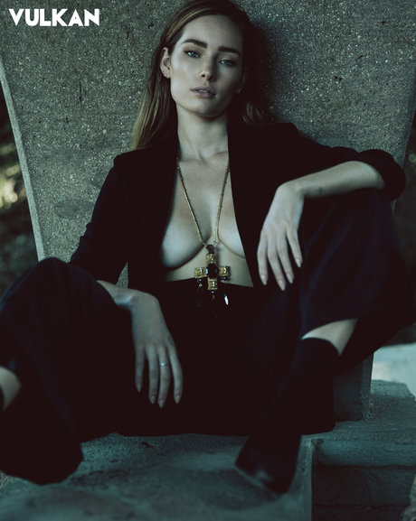 Chandler Bailey nice star photos