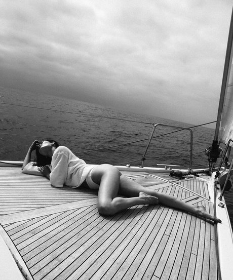 Chandler Bailey star nude pics