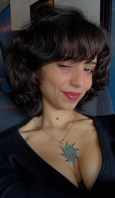 Ciciguener naked actress galleries