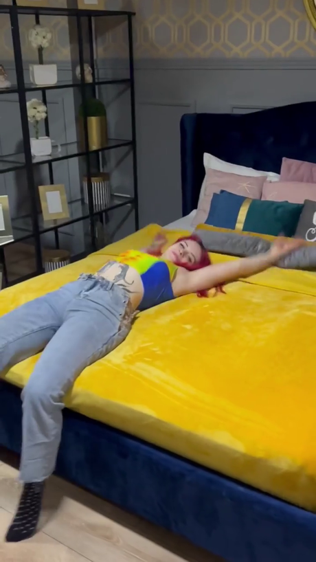 Doga Lamper_ adult star pics