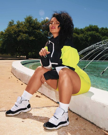 Natalia Pitti porn actress pictures