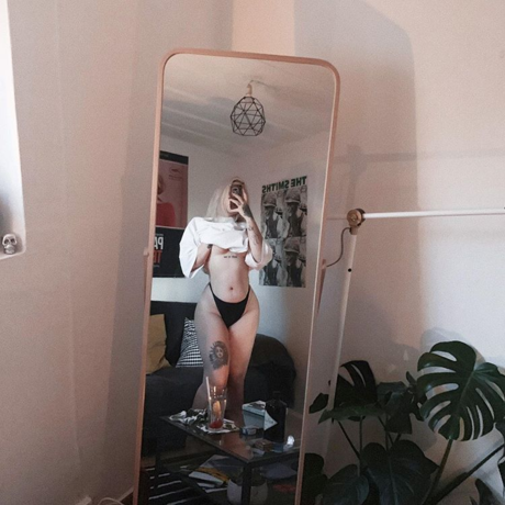 Pinustri star xxx image