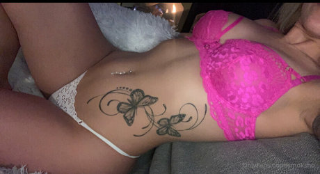 _smoksho high quality model pictures