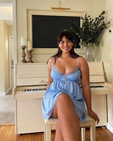 Bellaagolden star high quality archive