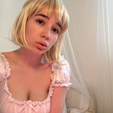 Elita Harkov model sexy picture