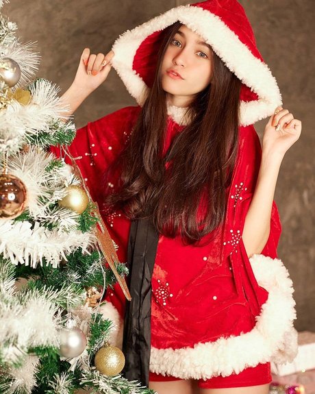 Isabelle Haris_ model best photos