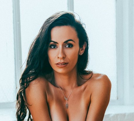 Kelsey Frances model adult photos