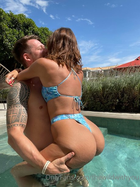 Kelsey Frances hot star pictures