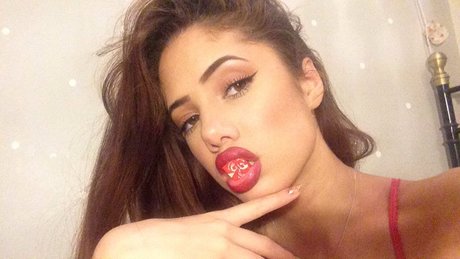 Saoirse Alicia Behzadi_ pornstar beautiful archive