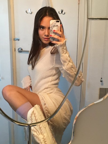 Saoirse Alicia Behzadi_ pornographic star pic