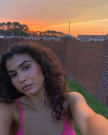 Taleen sexy actress pic