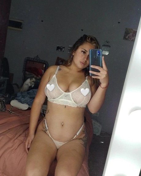 Karen Mulys_ model art image