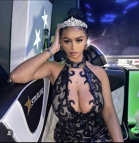 P0cula pretty pornstar gallery